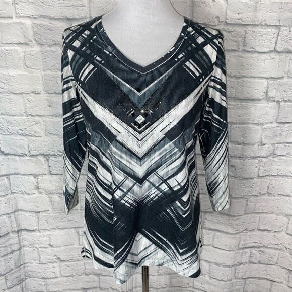 French blue women M v-cut multicolor 3/4 sleeve blouse w/decorative studs - Picture 1 of 10